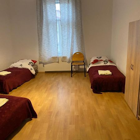 Apartments Tomkova Hradec Kralove Luaran gambar