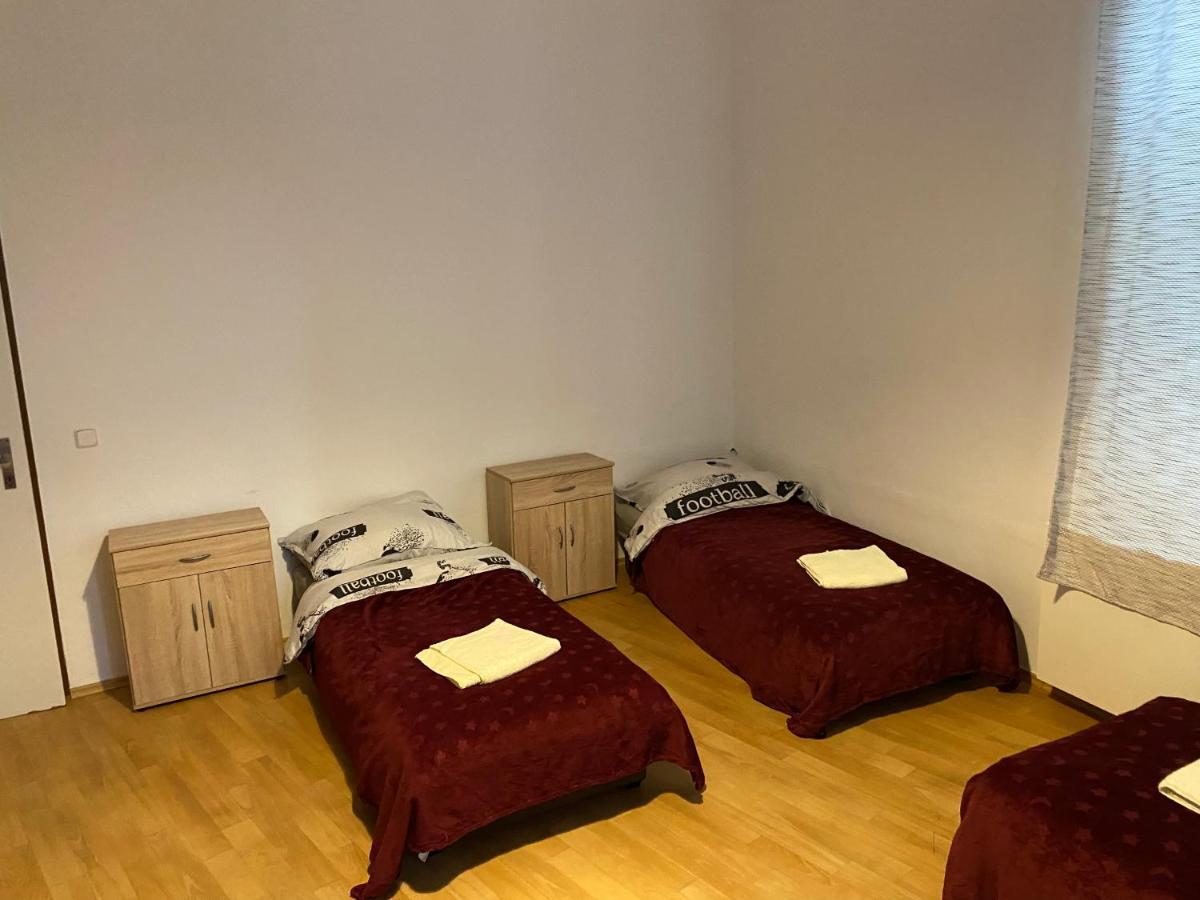 Apartments Tomkova Hradec Kralove Luaran gambar